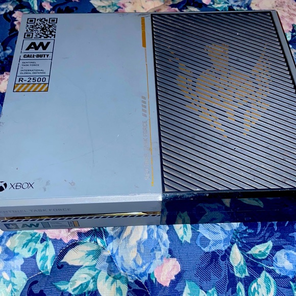 Limited Edition Xbox One S Modern Warfare Xbox Call Of Duty Modern